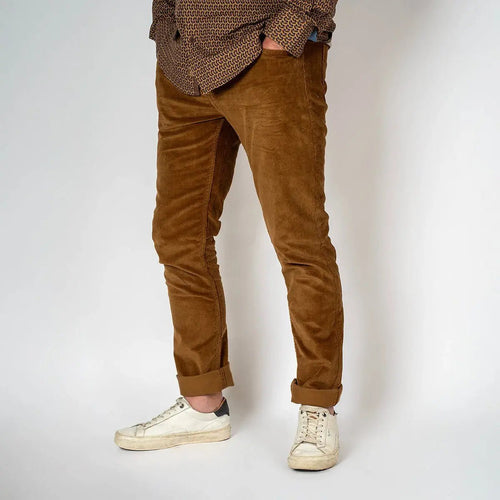 Pantalon 5 poches marron en velours Blacks Legend