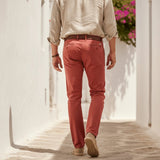 Pantalon chino rouge pâle pour Homme Blacks Legend (vue de dos)