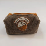 Pochette multi usage upcyclée orange et marron BACK TO LEGEND (face avant)