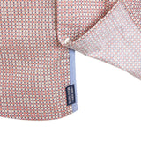 Chemise beige imprimé géométrique à manches longues (Zoom boutonnière)