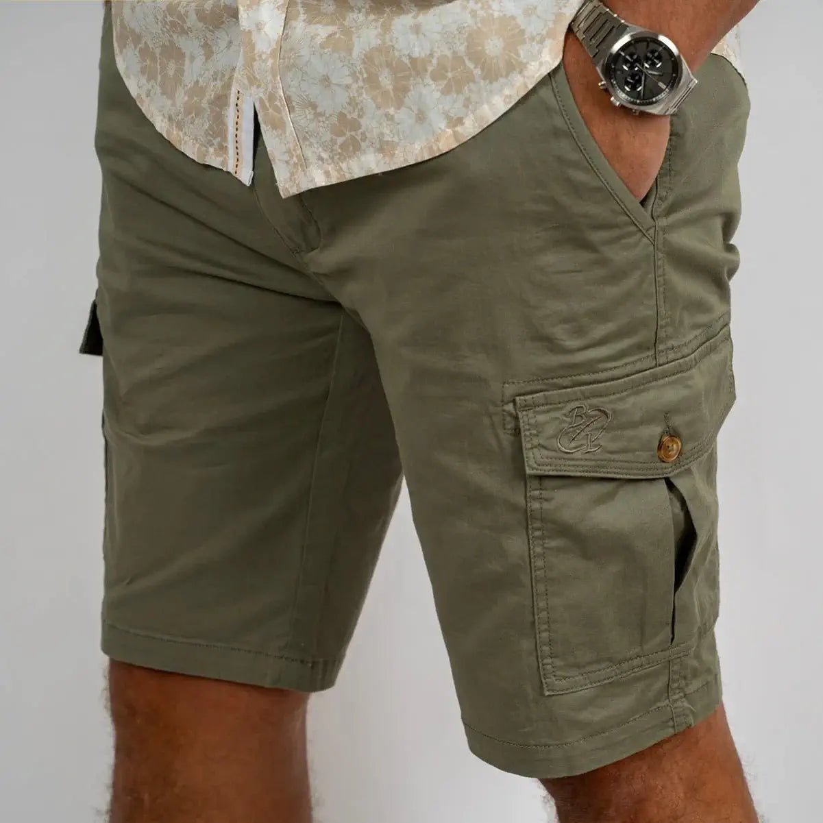 Bermuda cargo kaki pour homme Blacks Legend