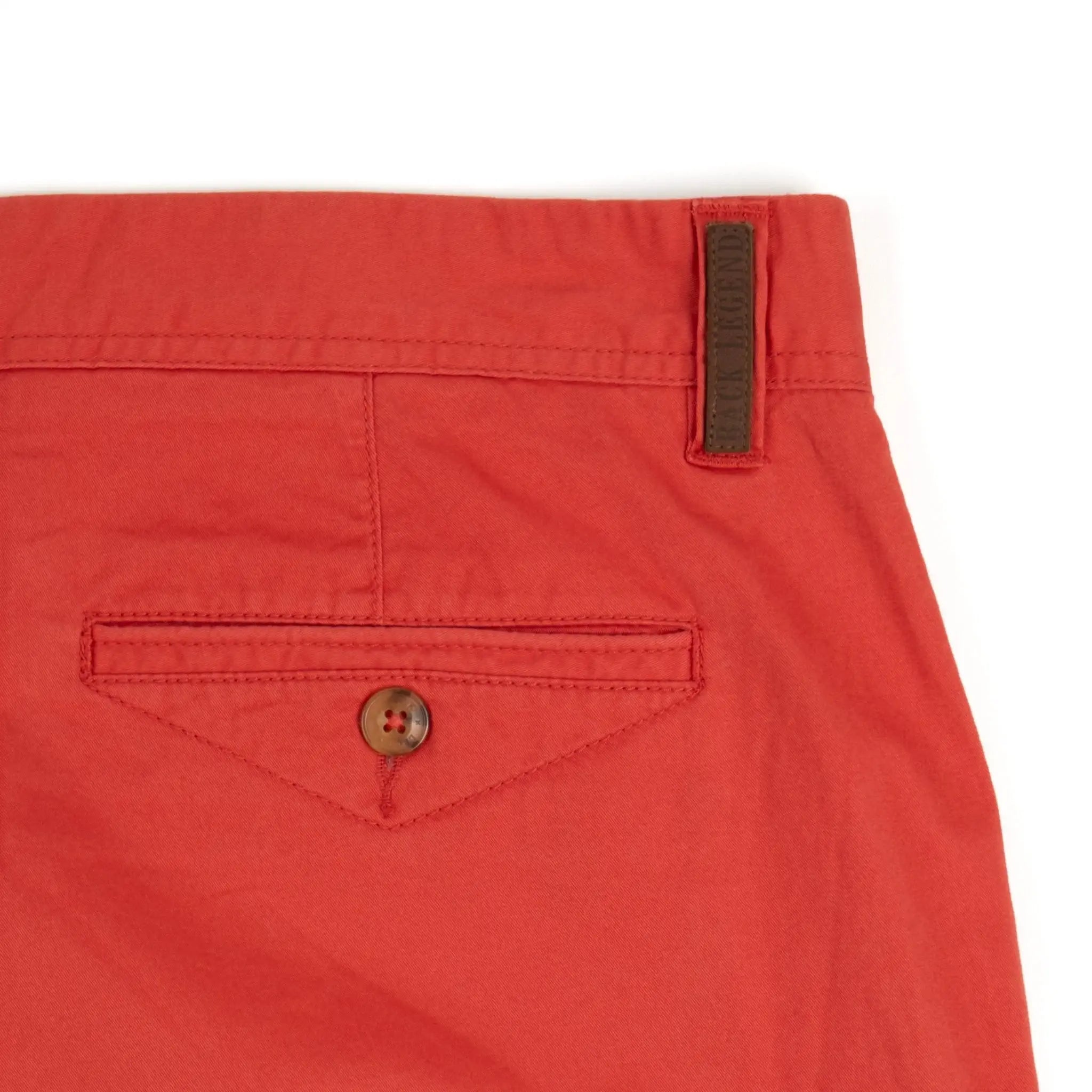 Bermuda coupe cargo rouge pour homme BACK TO LEGEND (zoom poche arrière)