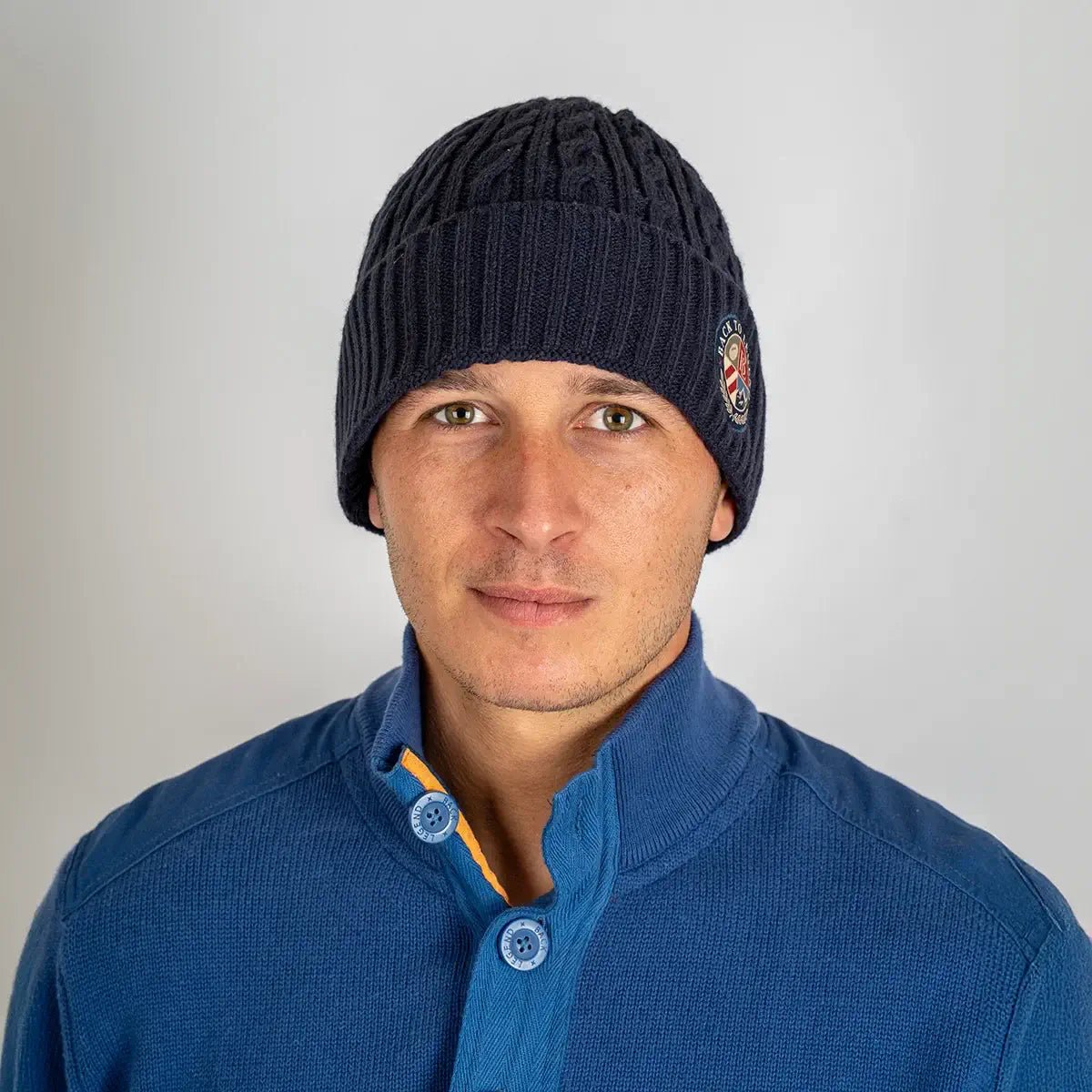Bonnet torsadé bleu marine doublé polaire BACK to LEGEND