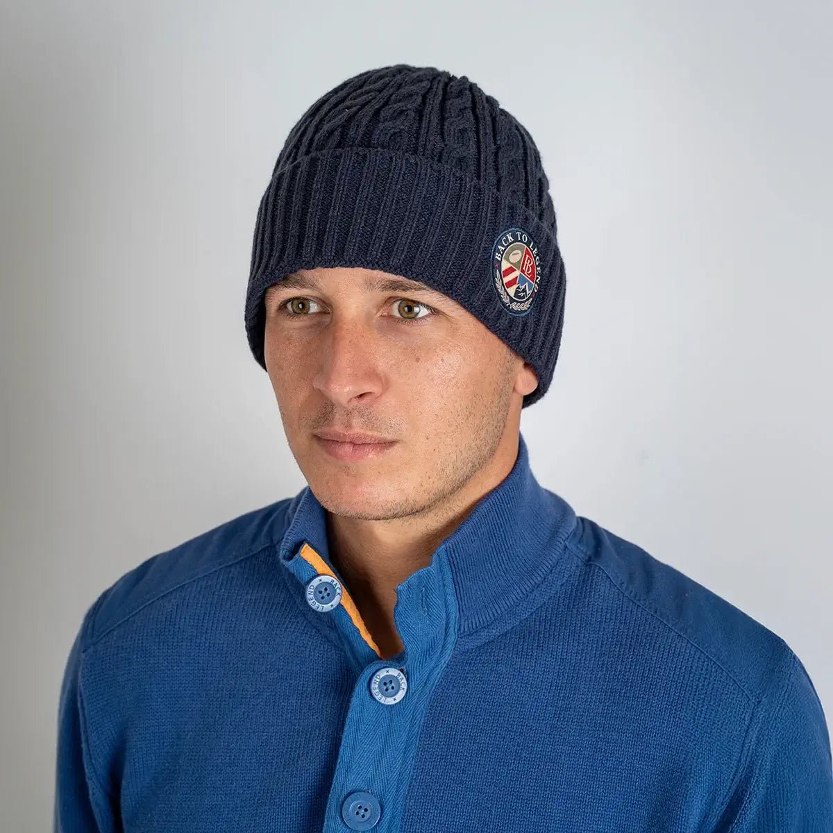 Bonnet torsadé bleu marine doublé polaire BACK to LEGEND