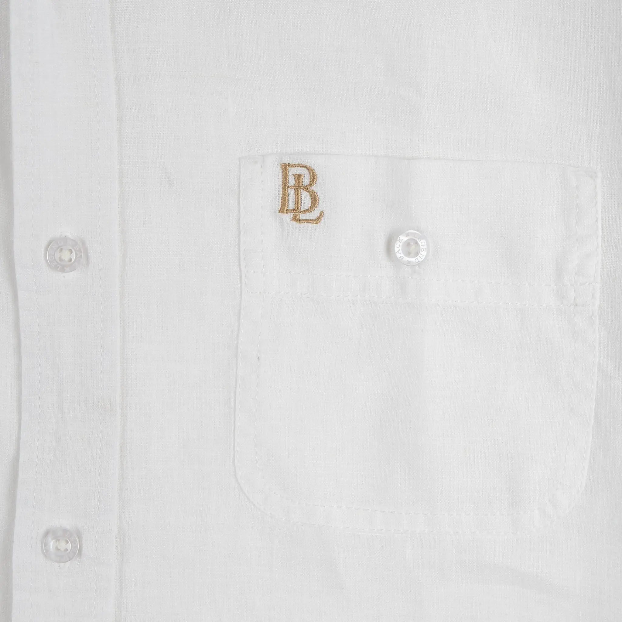 Chemise homme blanche 100% lin BACK to LEGEND (Zoom poche poitrine)