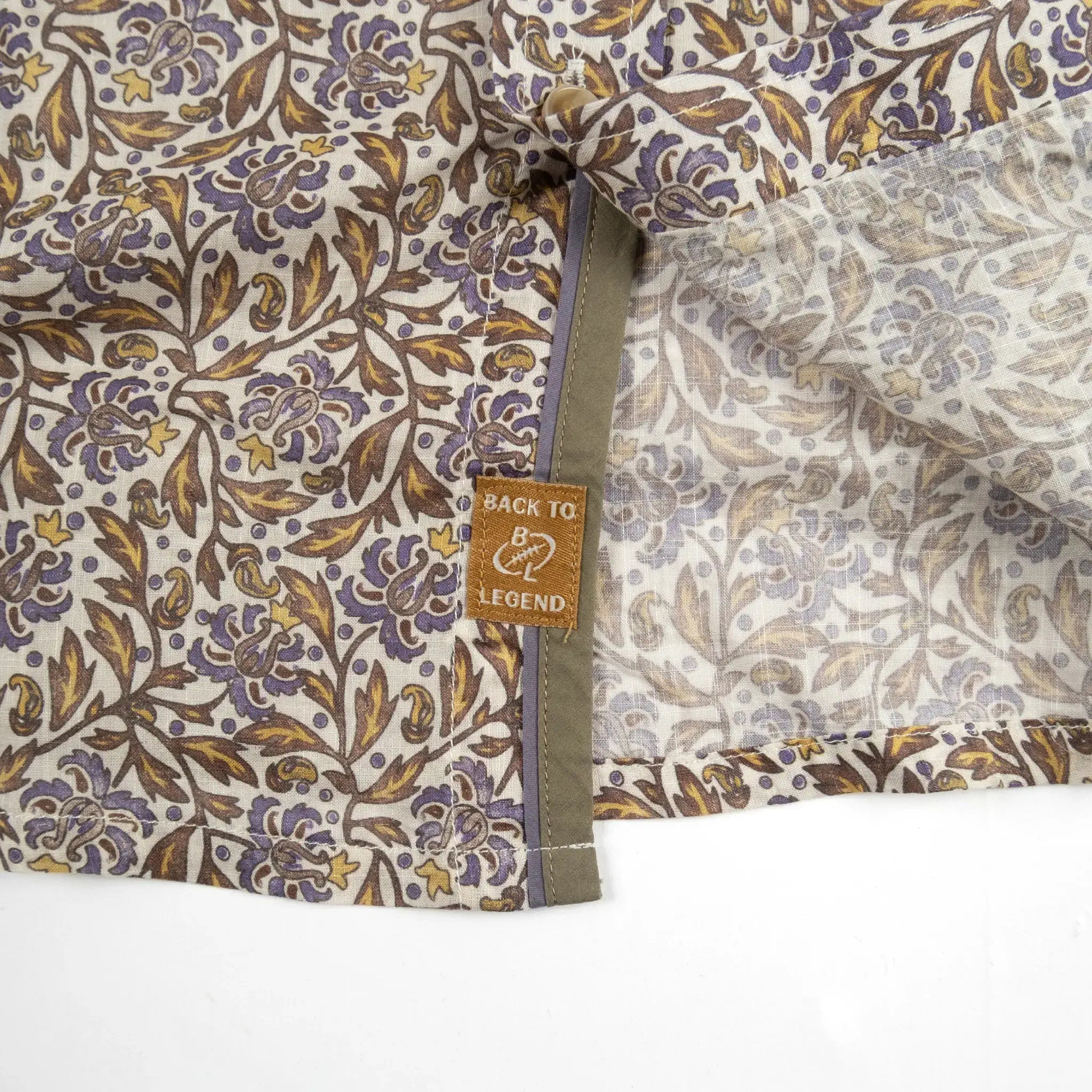 Chemise homme blanche à motif floral en voile de coton BACK TO LEGEND (zoom bas de vêtement)