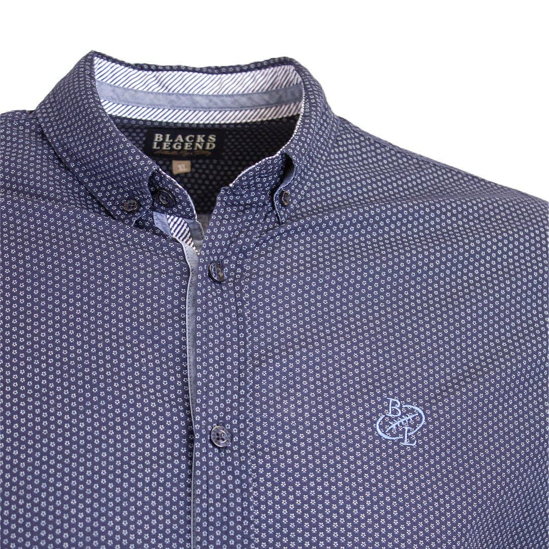 Chemise à manches longues bleu marine imprimé géométrique Black Legend (Zoom col et poitrine)