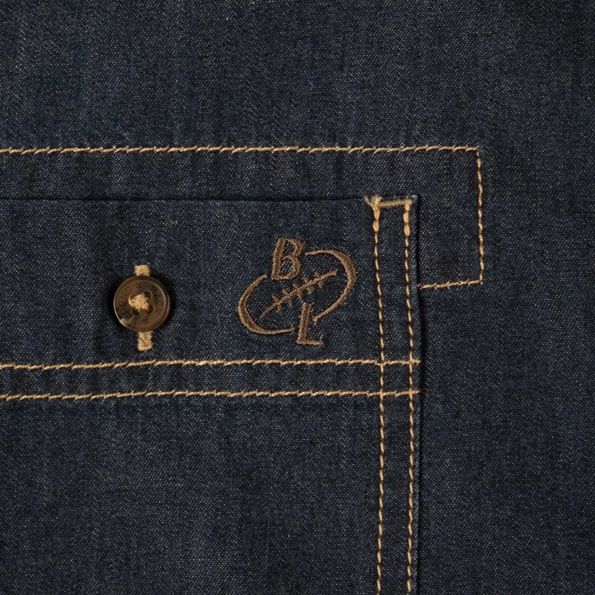 Chemise BACK TO LEGEND à manches longues en jean bleu denim foncé (zoom poche surpiquées)