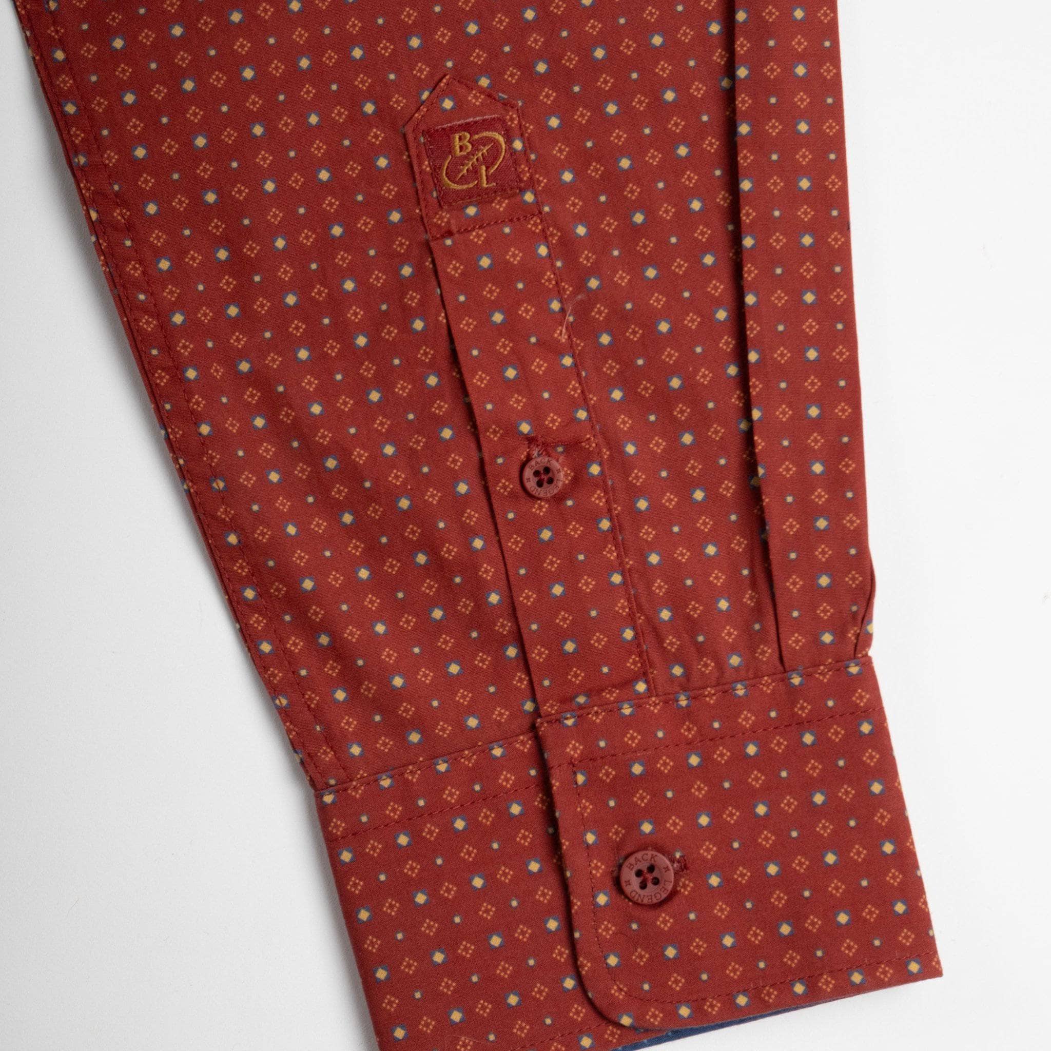 Chemise BACK TO LEGEND homme rouge à manches longues en popline (zoom manche)