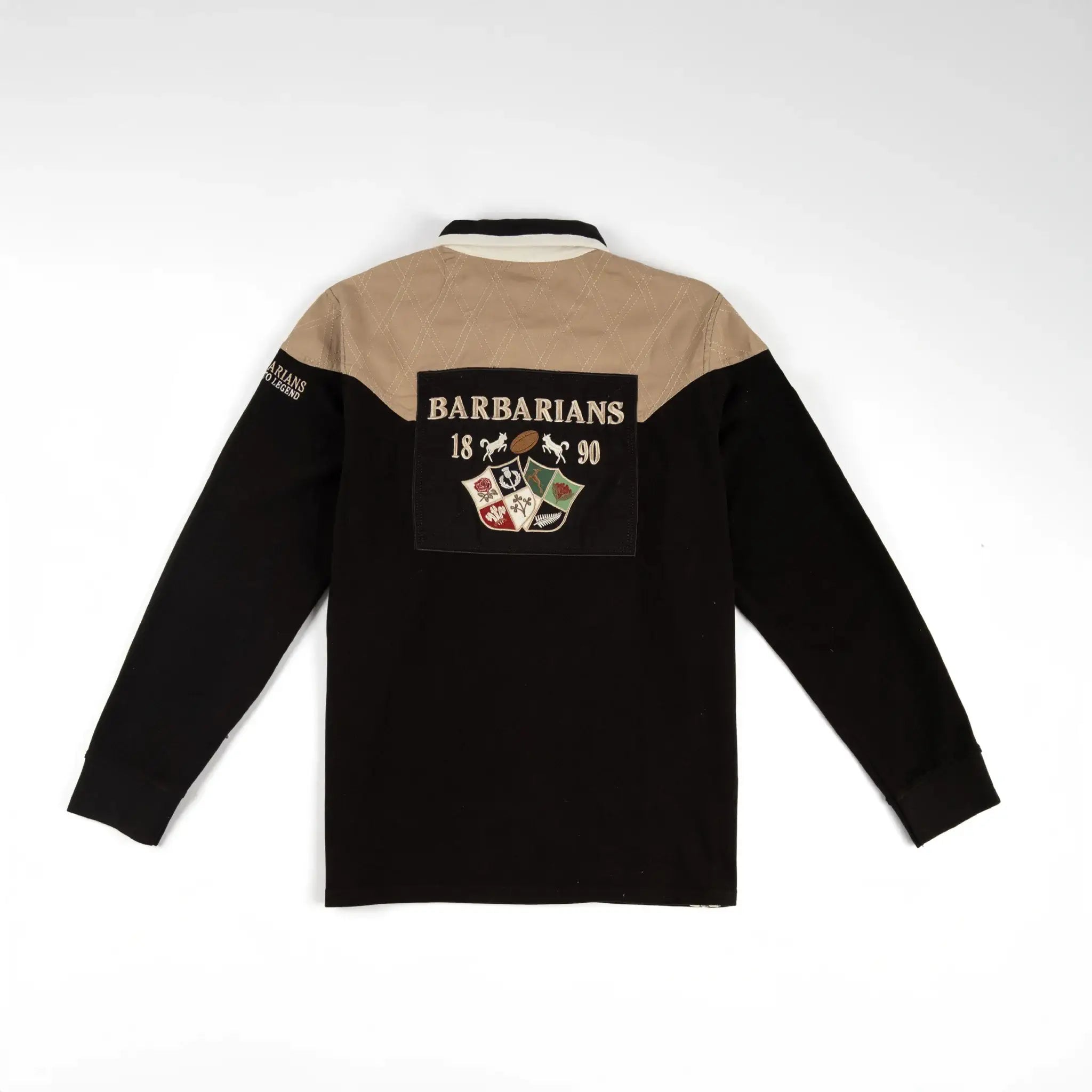 Polo scapulaire beige et noir Barbarians à manches longues (vêtement de dos)