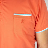 Polo homme orange col rayé et poche poitrine BACK to LEGEND (zoom poche)