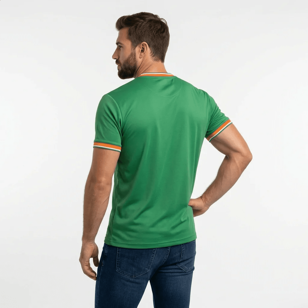 T-shirt vert col V pour homme BACK to LEGEND (vue de dos)