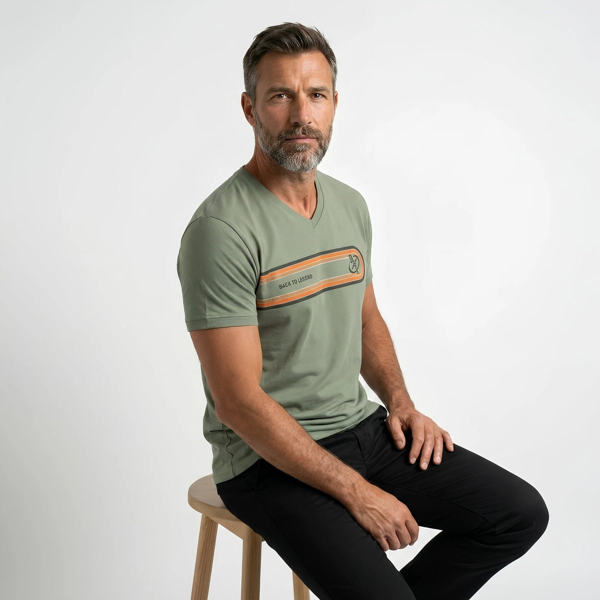 T-shirt homme vert écume col V BACK TO LEGEND